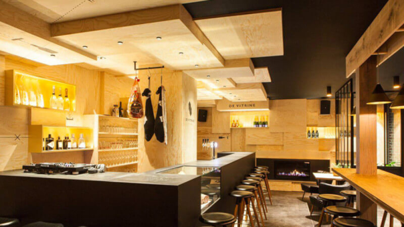 Beautiful restaurant with wood walls and ceilings finished with Rubio Monocoat.